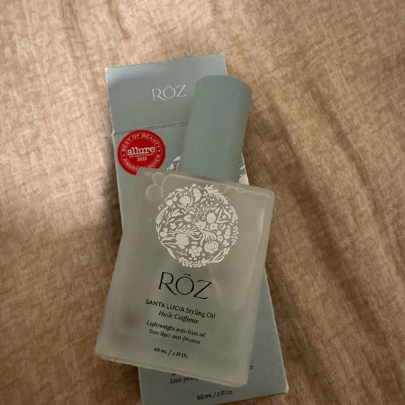 RÓZ Santa Lucia Styling Oil - Picture 3 of 3